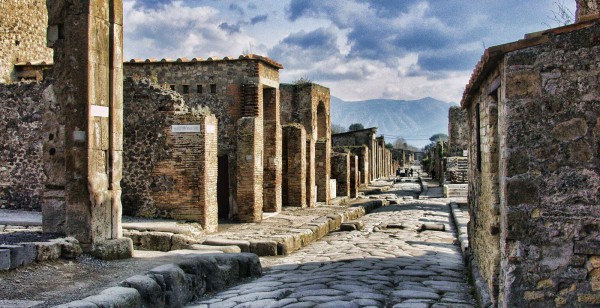 Ravello Art Hotel Marmorata, hotel 4 stelle vicino Pompei Ravello Art Hotel Marmorata è un hotel ideale per visitare la vicina Pompei. Prenota subito un soggiorno al miglior prezzo sul sito ufficiale.